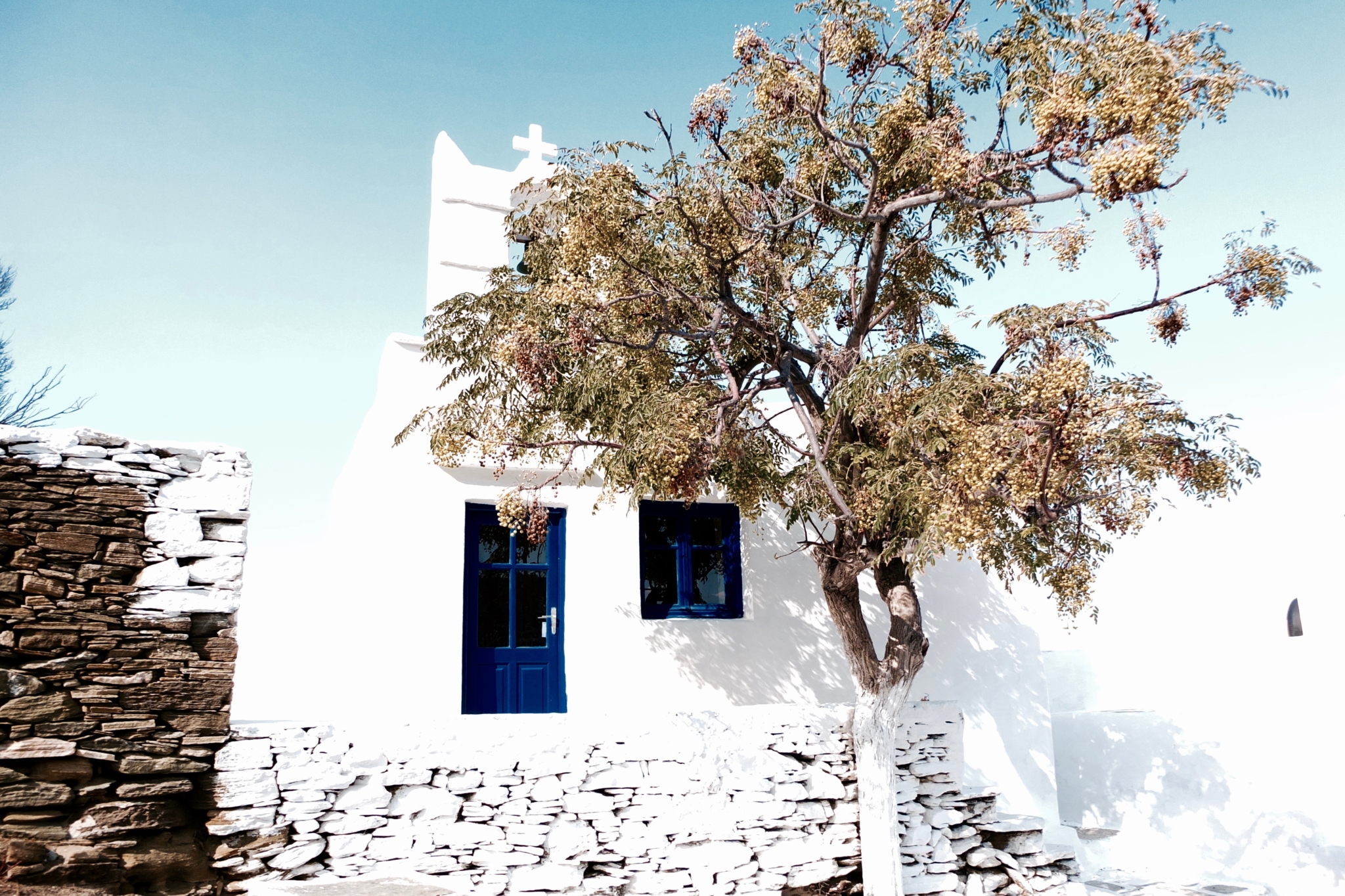 SEPTEMBER RETREAT TO THE BEAUTIFUL ISLAND OF SERIFOS – EMERGE: A FOOD, WRITING & CREATIVE ESCAPE TO THE MEDITERRANEAN…